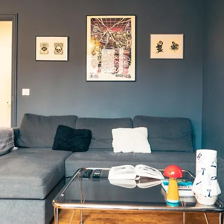 Spacieux F2 Refait A Neuf Dans Un Esprit Loft Apartment *