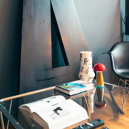 Spacieux F2 Refait A Neuf Dans Un Esprit Loft Apartment